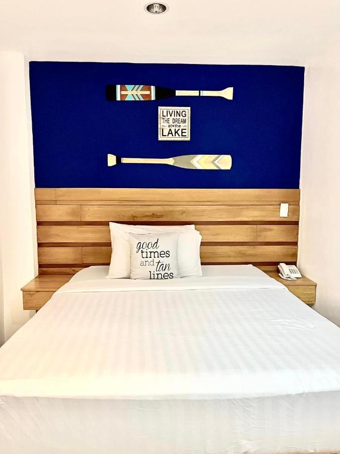 Blue Coast Beach Hotel Santa Ana  Bagian luar foto