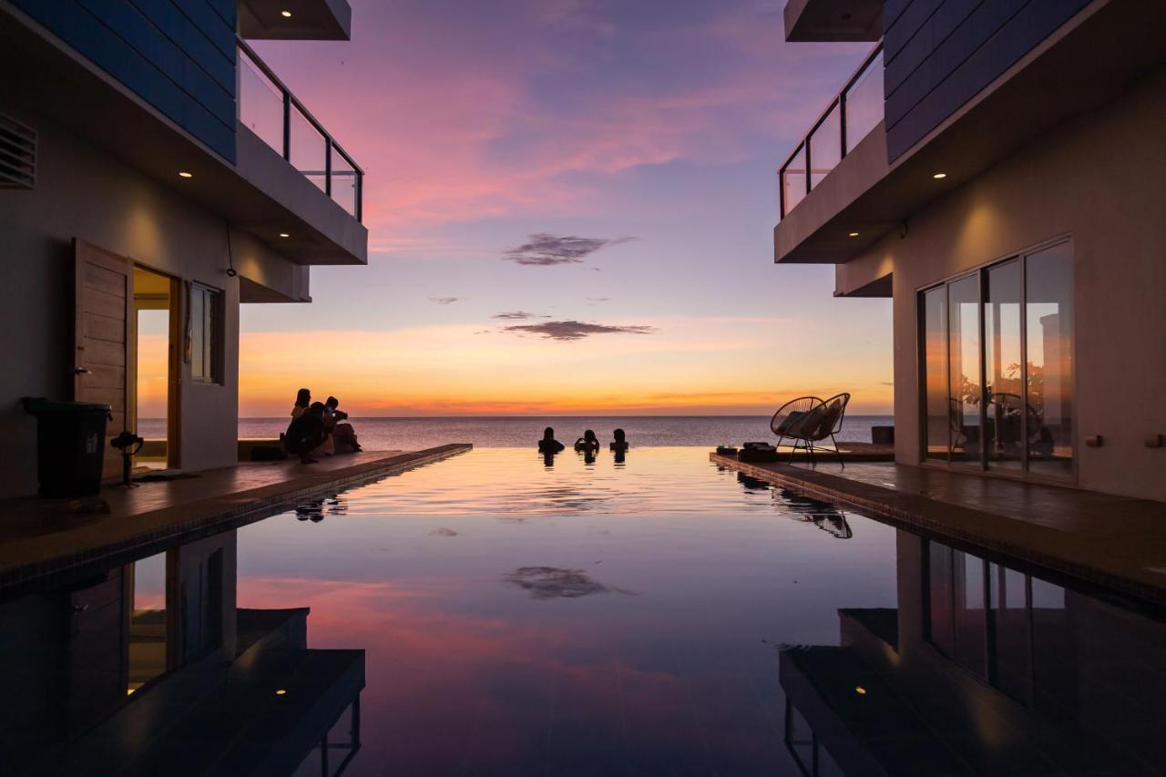 Blue Coast Beach Hotel Santa Ana  Bagian luar foto