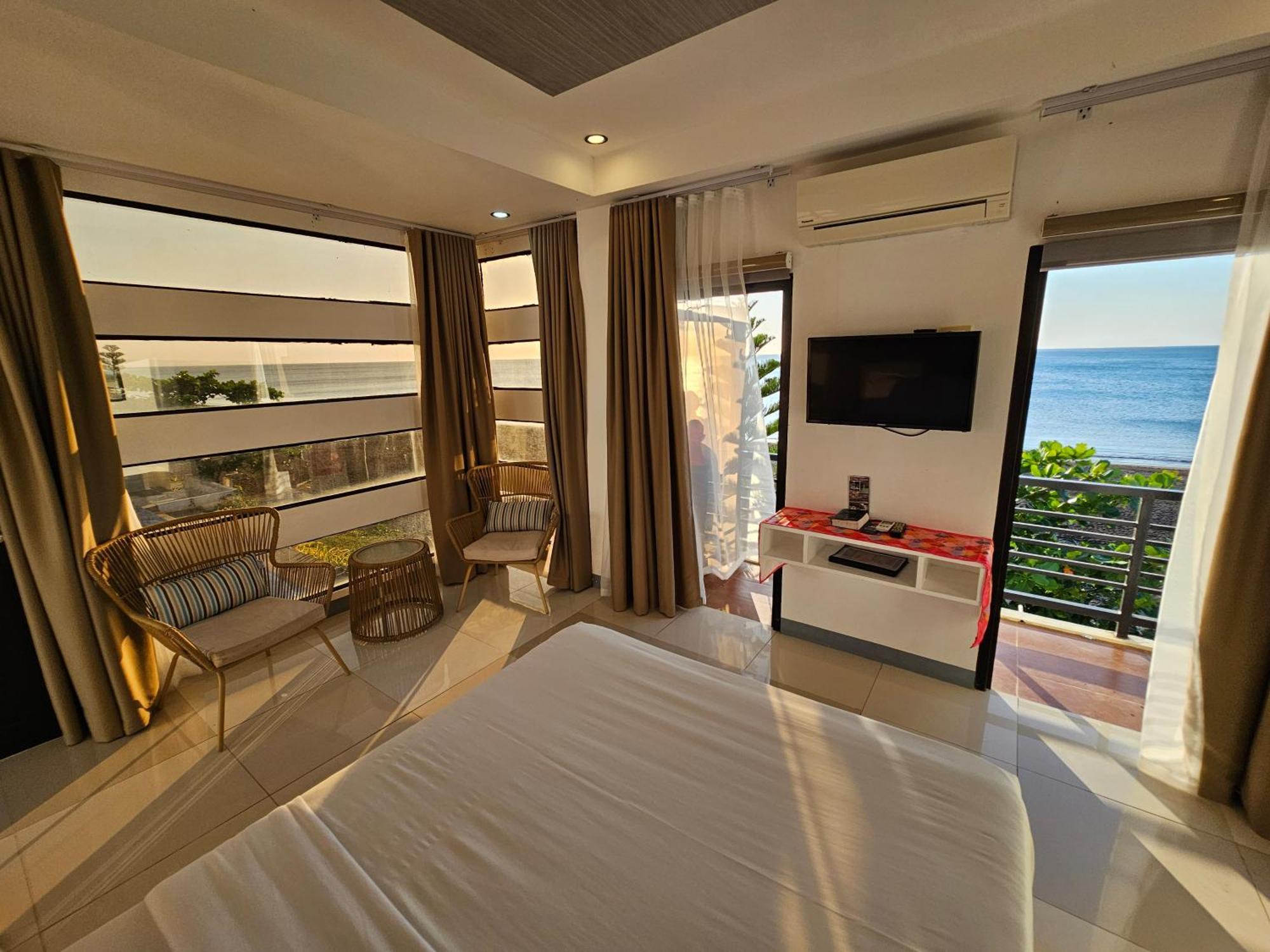 Blue Coast Beach Hotel Santa Ana  Bagian luar foto